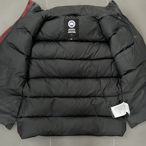 COPY - Canada Goose Vest - Picture 3 of 9